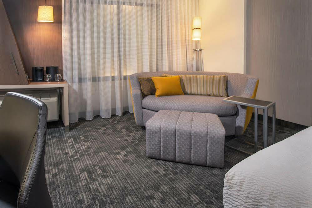 Courtyard Philadelphia Willow Grove Esterno foto